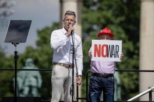 Головний угорський опозиціонер виступив проти надсилання зброї Києву