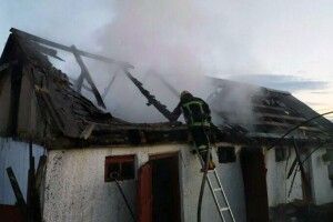 У Камінь-Каширському районі діти запалили хліва