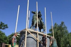 Пам’ятник Суворову з центра Ізмаїла приберуть