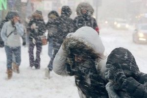Росію накрили потужні снігопади: є жертви
