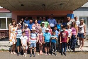 На Горохівщині малеча оригінально привітала своїх татусів-героїв АТО