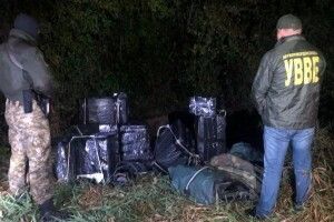 На Волині прикордонники зірвали нічну оборудку пачкарів (Фото)