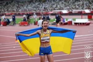 Як українка подолала планку 2,03 метра (Відео)