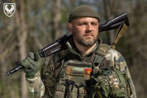 Лучанин, який захищав небо Волині, став морпіхом і освоює «MaxxPro»