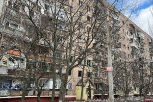 Окупанти обстріляли житлові багатоповерхівки у Краматорську: є загиблі, велика кількість поранених