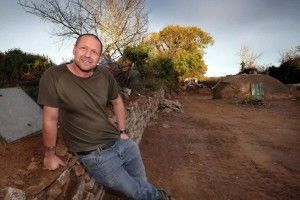 Британець оголосив свої сім соток землі незалежним королівством Еверленд, а себе – його королем