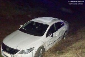 Авто злетіло з дороги: на Волині п'яний водій спричинив аварію (Фото)