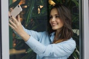 Щоб гарно виглядати на селфі — вкорочують носи