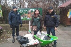Тваринам Луцького зоопарку віддали 111 кілограмів риби, яку вилучили в браконьєрів