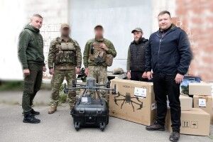 Нововолинці передали на передову потужний дрон