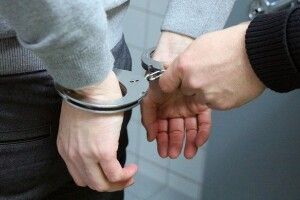 Затримали 17-річного підозрюваного у вбивстві вчителя 