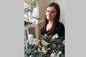 Ратнівчанка створила понад 500 новорічних композицій