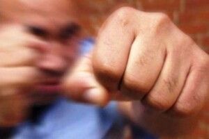 І сміх, і гріх: масова бійка між школярами, вчителями та батьками (Фото, відео)
