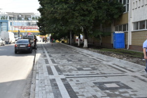 Які вулиці та двори ремонтують у Луцьку