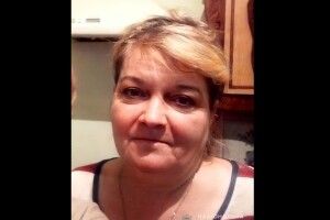 Поїхала до Рівного на таксі й не повернулася: дівчина розшукує зниклу безвісти маму