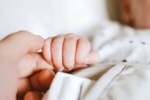 У Нововолинську народився син загиблого Героя Артема Філюка із Здолбунова (Відео)