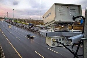 На автодорогах України побільшає приладів контролю 