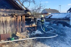 Через необережне поводження з вогнем на Волині горів житловий будинок