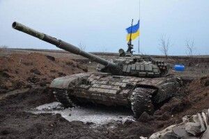 Ще такого не було: у Харкові шестеро дівчат вчитимуться на офіцерок танкових військ