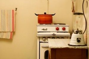 У Гройсмана з першого травня не даватимуть субсидію домогосподарствам, у власності яких є новеньке авто