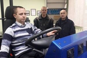 Луцькі патрульні вчитимуться рулювати на симуляторі