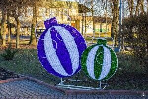 Нововолинськ красується з двома новорічними фотозонами