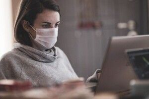 Українцям на самоізоляції виплатили 82 мільйони страховки