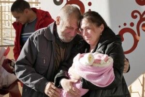 Із пологового будинку виписали новонароджену доньку загиблого Героя з Затурців
