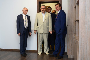 Генеральний прокурор України Юрій Луценко з волинським губернатором оглянули новобудову