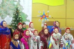 У Костополі депутати райради почали ухвалення бюджету з колядок