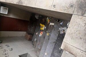 Жителі Луцька скаржаться на імпровізований алкопритон в центрі (Фото)