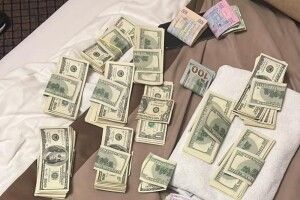 На Рівненщині злочинця, який вкрав у жінки понад 3 мільйони гривень на «операцію» для дочки, затримали в сусідній області