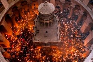 Волинський священник пропонує дерусифікувати «сходження Благодатного вогню»