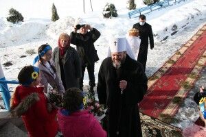 Митрополит Луцький і Волинський Михаїл очолив Божественну літургію в Бужанах (Фото)