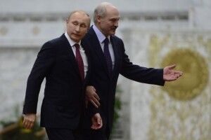 Є розкол у військових елітах: експерти розповіли, чому лукашенко не піде війною на Україну