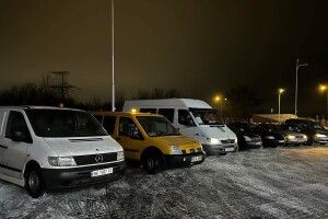 Дві волинські громади передали захисникам на Схід шість автомобілів