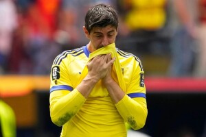 Сльози Куртуа: бельгійський воротар отримує травму – й Іспанія здобуває перемогу
