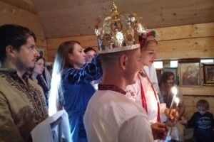 На Волині обвінчались Герої Майдану Олександр та Вікторія