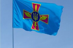 Перед будівлею Луцької міської ради майорітиме прапор Повітряних Сил Збройних Сил України