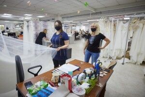 Весільні сукні з Рівненщини купують навіть за океаном