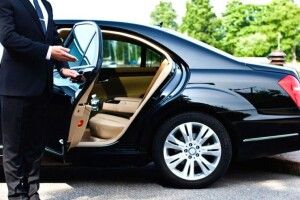 На Волині власники елітних авто збагатили місцеві бюджети на 2 мільйони