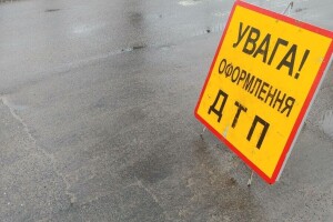На Волині водій влетів в дерево: загинула пасажирка