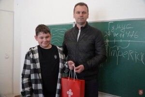 У Володимирі привітали сина загиблого Героя Олега Митошопа