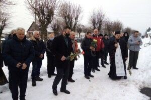 У Старій Вижівці вшанували Героїв Небесної Сотні