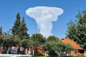 Над українським містом з’явилася хмара у вигляді ядерного гриба