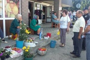 Що купують любешівці на ринку?