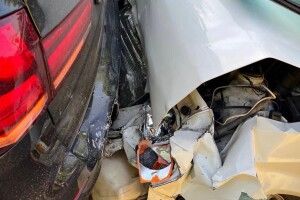 Автівка сильно пошкоджена: на Волині сталася аварія (Фото)
