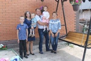 Багатодітний батько тисячі кілометрів наїздив між Станицею Луганською й Щастям, і півроку не зізнавався удома, що на війні