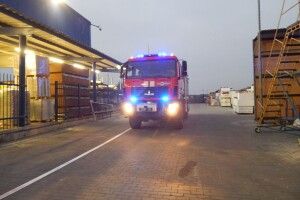 У гіпермаркеті «Епіцентр» працювали луцькі пожежники (Фото)