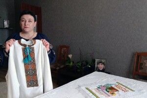 Волинянка розповіла про вишиванку, яка є зв'язком із її полеглим сином-захисником